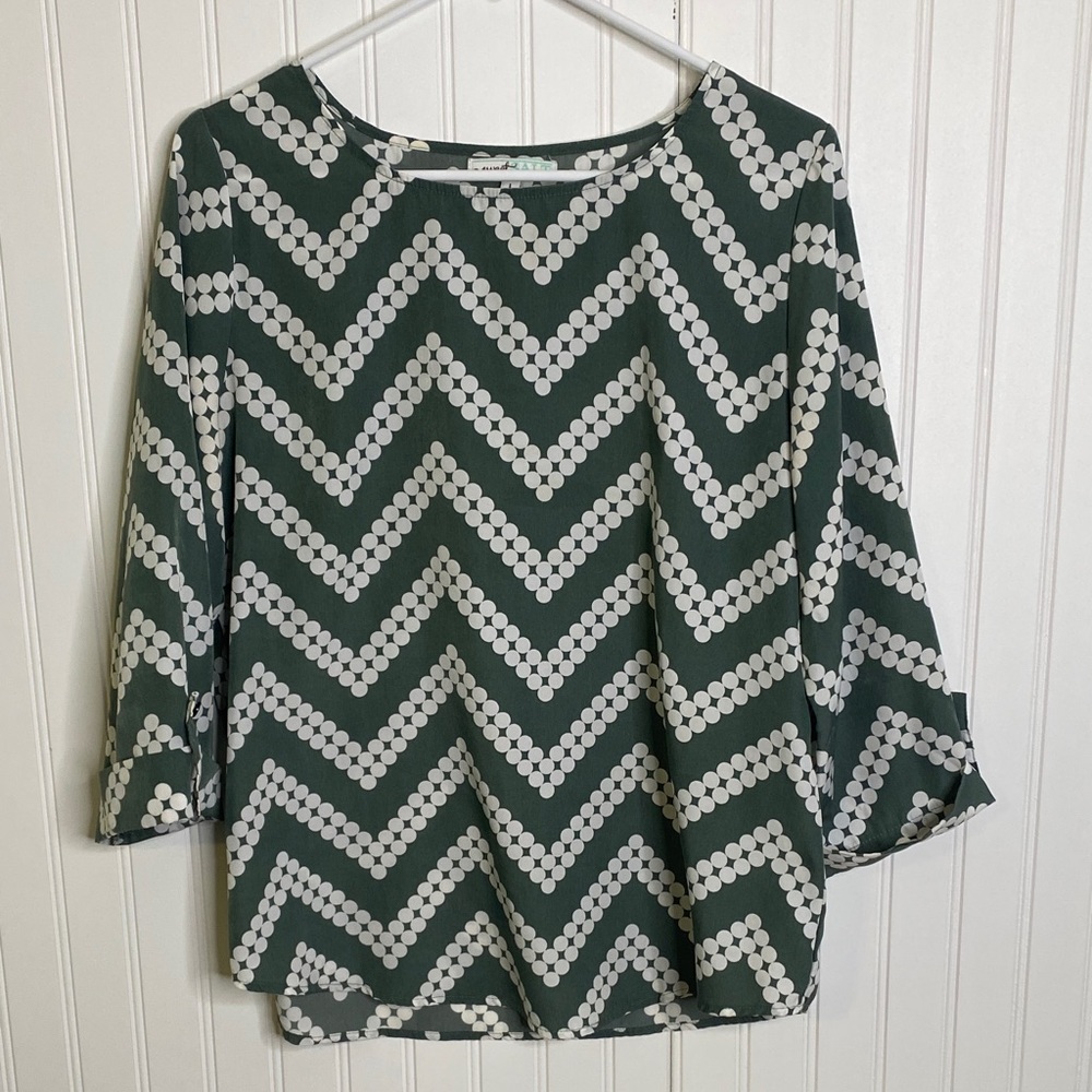 Elegant‎ Women's Chevron Blouse in Green and White